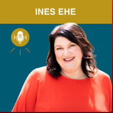 Podcast Her Business Neckar-Alb mit Ines Ehe Logo Her Business Neckar-Alb Frau vor blauem Hintergrund